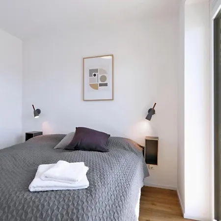 Apartment 2 Bedroom Cozy In Lembruch-duemmer Lembruch