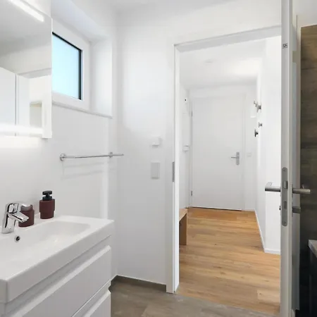 2 Bedroom Cozy In Lembruch-duemmer Apartment